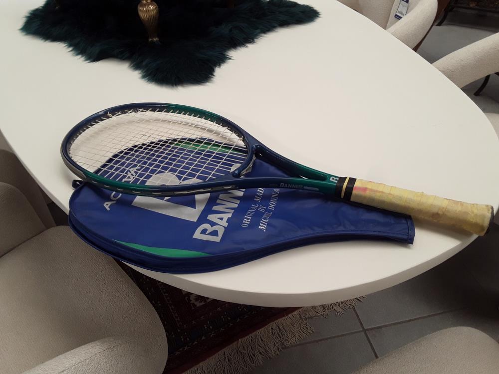 RAQUETTE DONNAY BANNER  + HOUSSE 