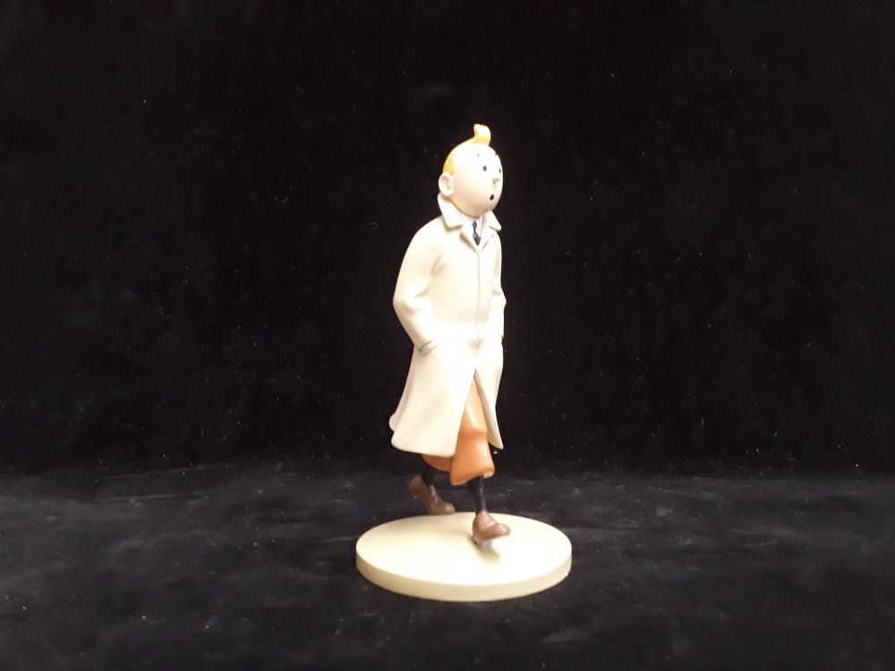 PERSONNAGES TINTIN EN TRENCH-COAT 