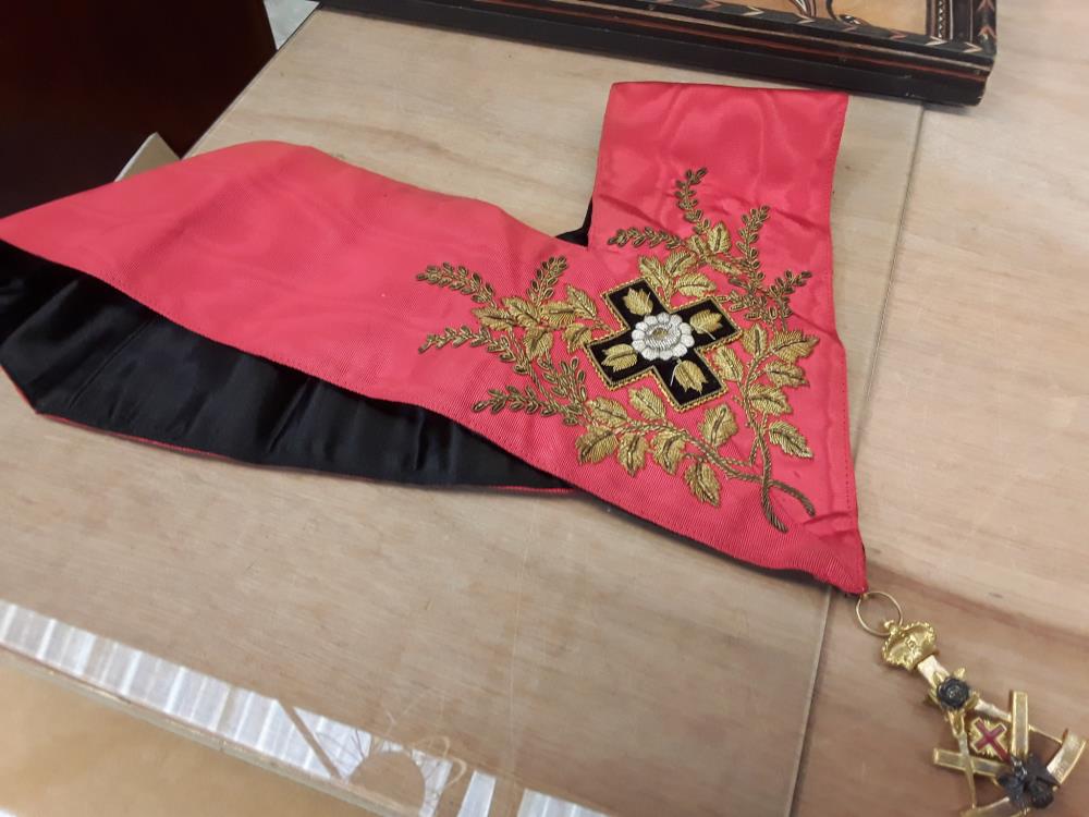 SAUTOIR MAÇONNIQUE CHEVALIER ROSE CROIX 18EME DEGRE RITE ÉCOSSAIS 