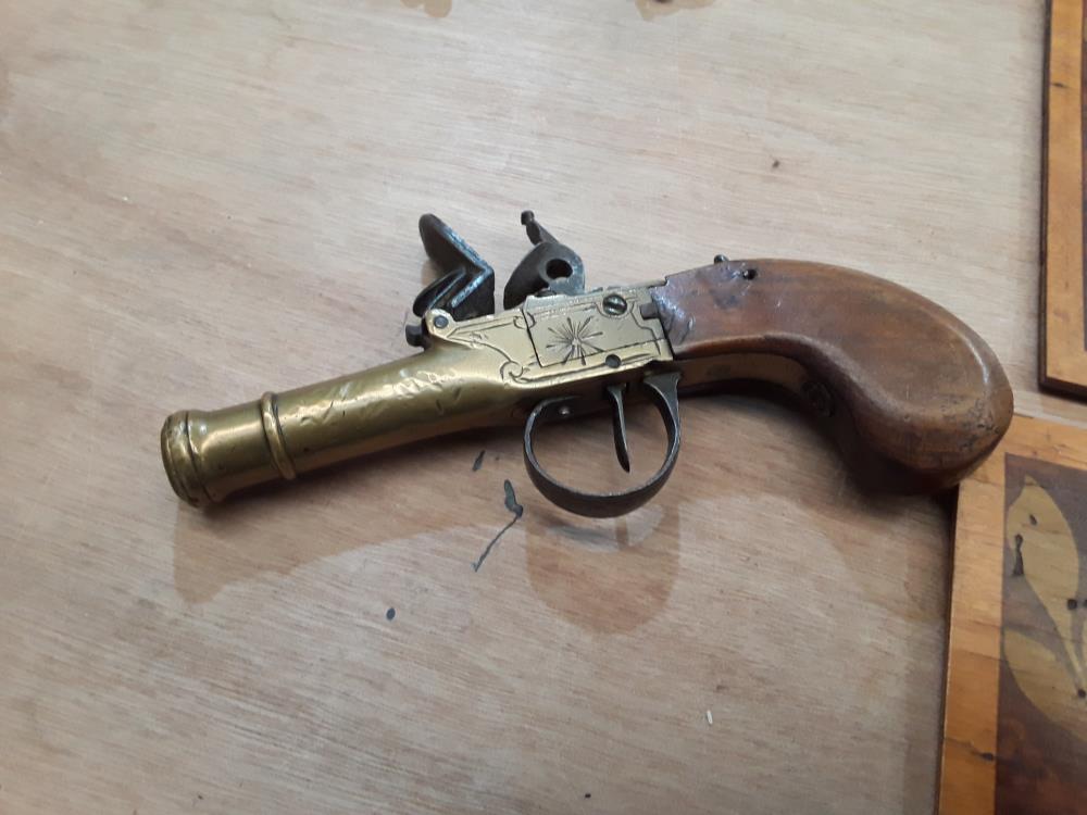 PISTOLET DE POCHE À SILEX D'OFFICIER DE MARINE 