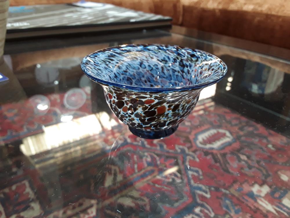 BOL EN VERRE D'ART SIGNE MURANO
