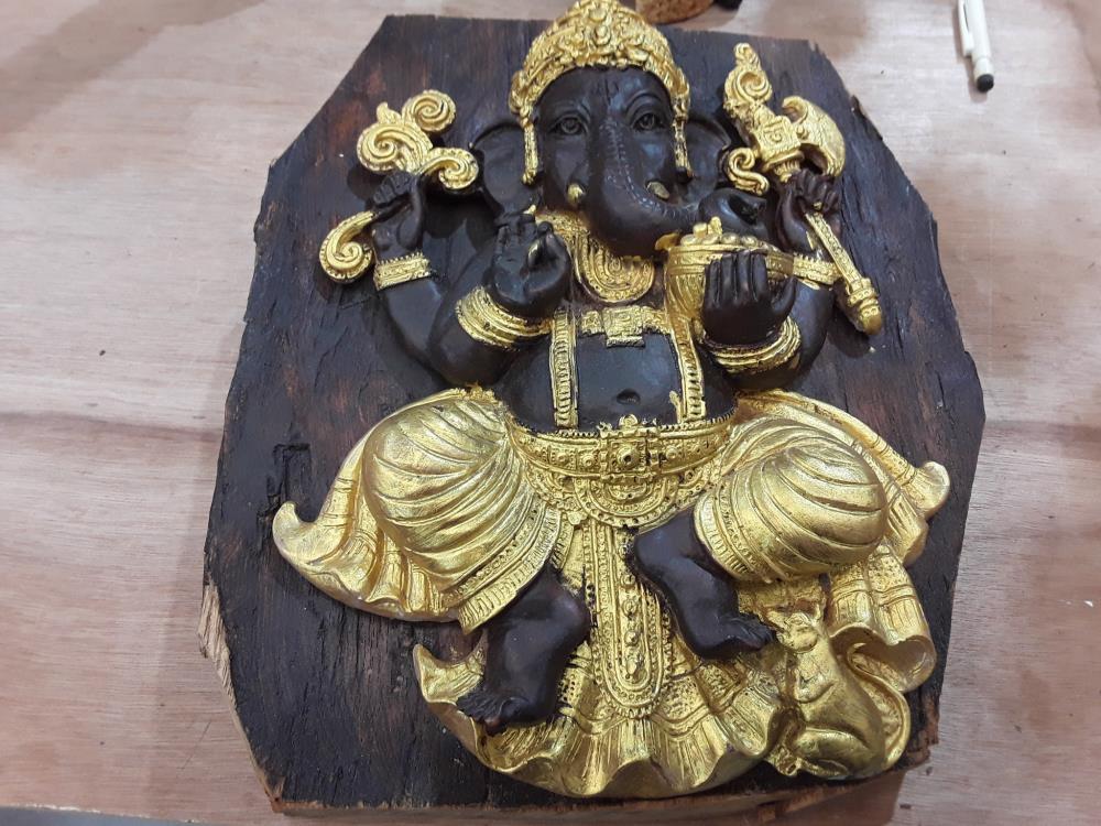 BAS RELIEF BOUDDHISTE 