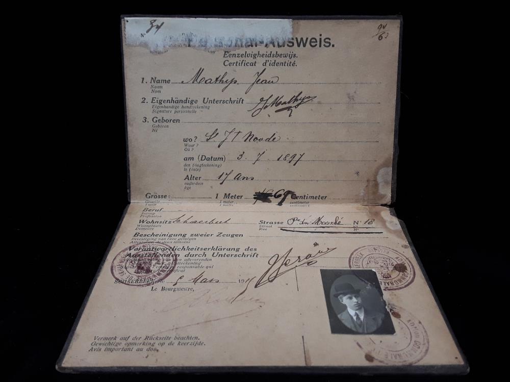 AUSWEIS 9 MARS 19011 MATHYS JEAN 