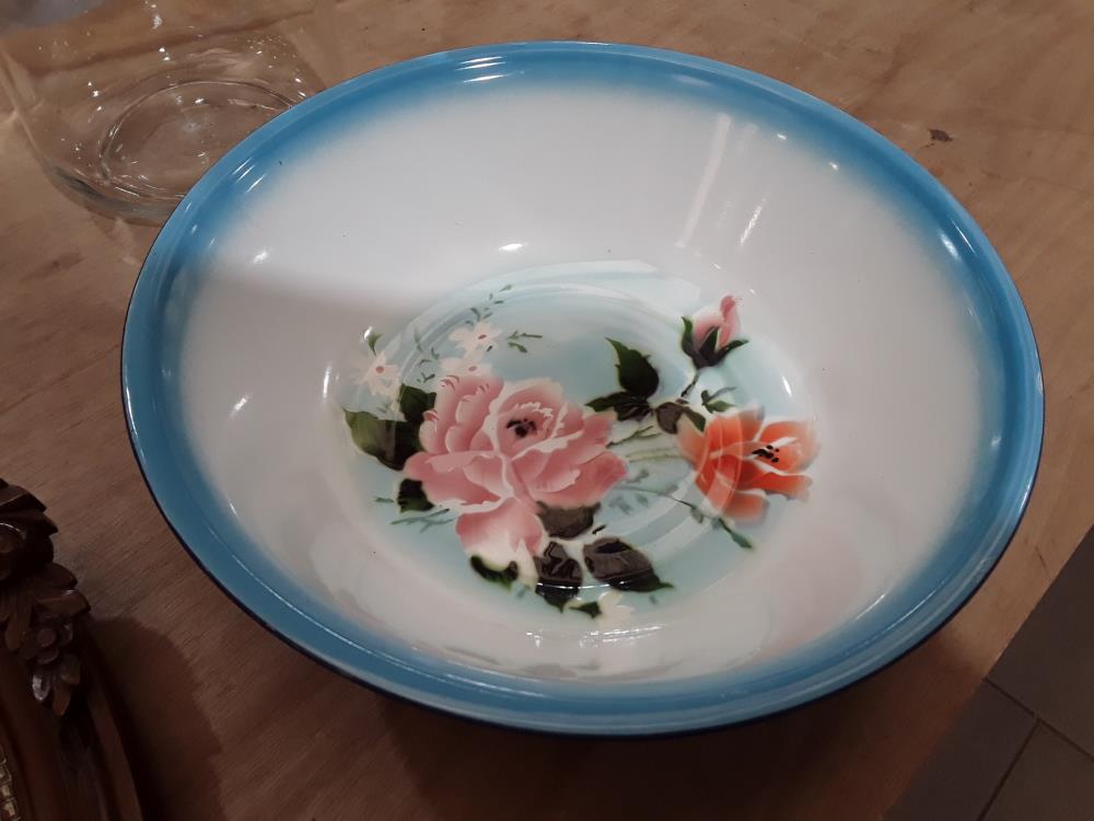 BASSIN ÉMAILLÉE MOTIF FLORAL 