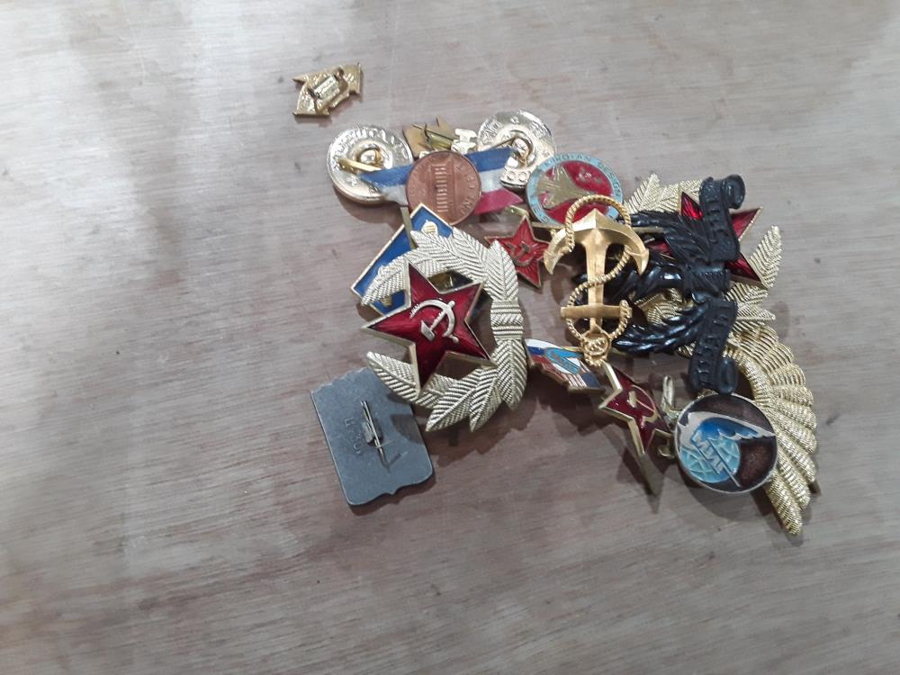 COLLECTION INSIGNES RUSSE 