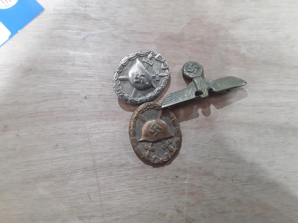 LOT INSIGNE ALLEMAND 