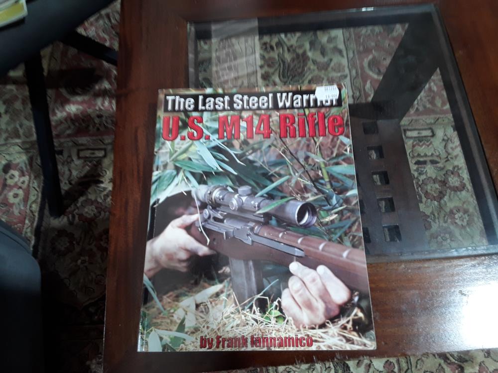 LIVRE "FUSIL U.S M14"