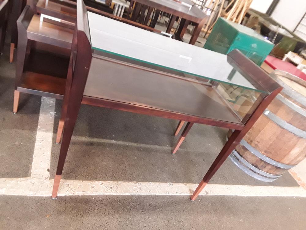 VITRINE DE PRÉSENTATION DESIGN LIGNE ROSET 