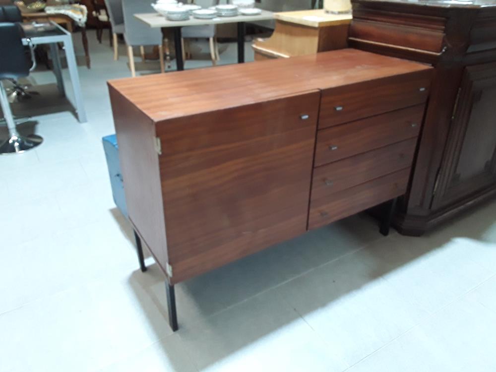 MEUBLE DESIGN PIERRE GUARICHE POUR L'ÉDITEUR BELGE MEUROP