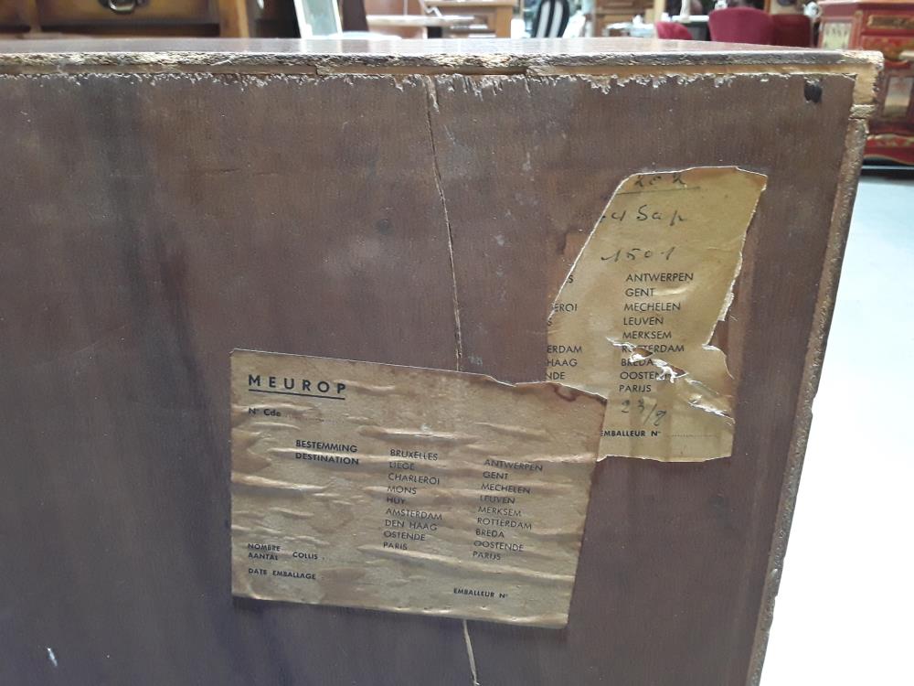 MEUBLE DESIGN PIERRE GUARICHE POUR L'ÉDITEUR BELGE MEUROP