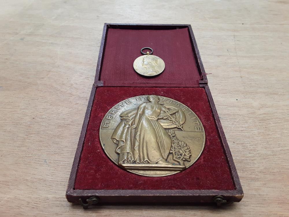 MÉDAILLE EN BRONZE MERITE ET FIDÉLITÉ LG BAUDRY 