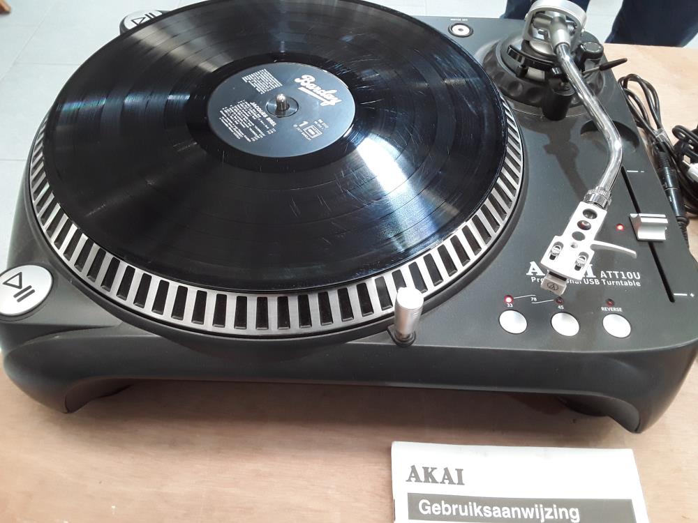 PLATINE AKAI ATT10U ET NUMERISATION DE DISQUE