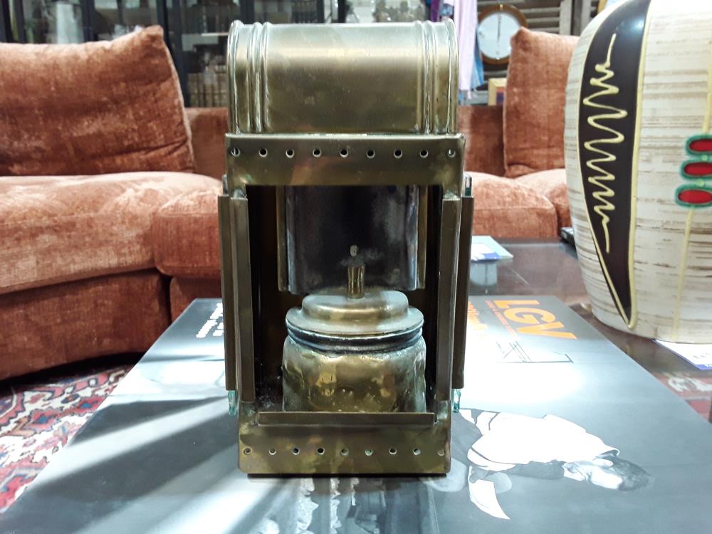 LAMPE DE CHEMIN DE FER AU CARBURANT EN CUIVRE 