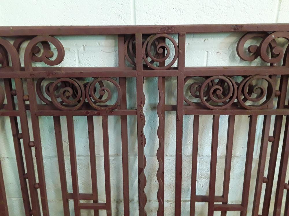 PORTAIL ART DECO EN FER FORGE ANNEE 30 4M75 AVEC  PORTE HAUTEUR 1M15 