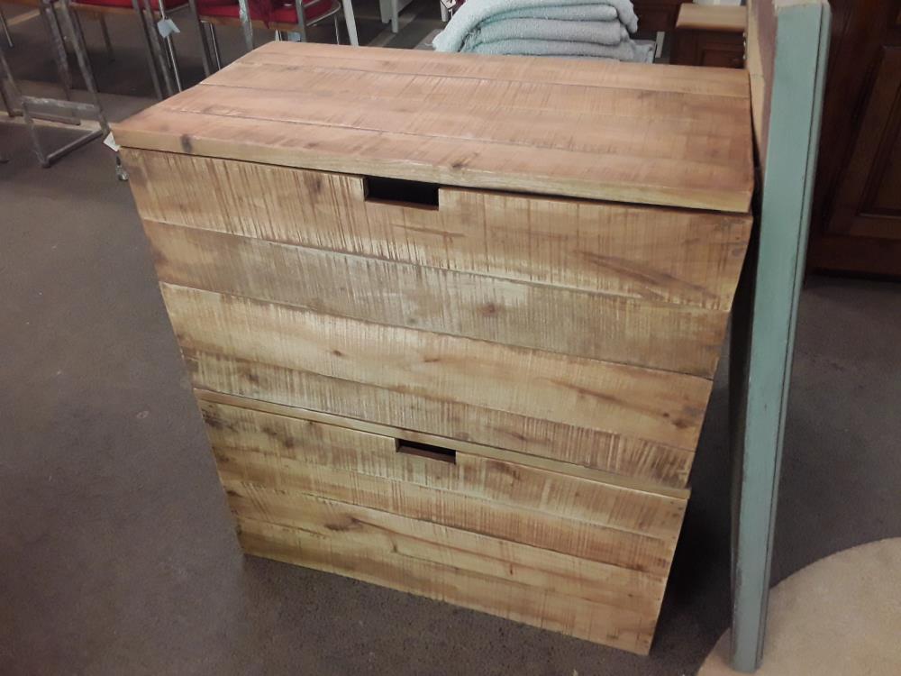 COFFRE DE RANGEMENT EN TECK 