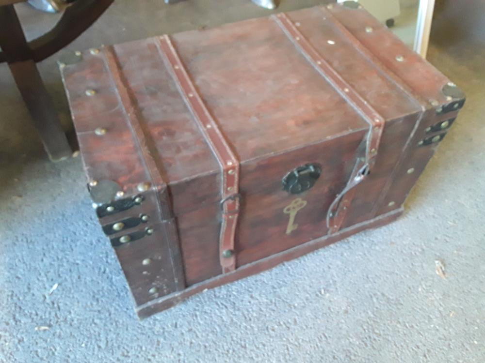 COFFRE DECO RANGEMENT 