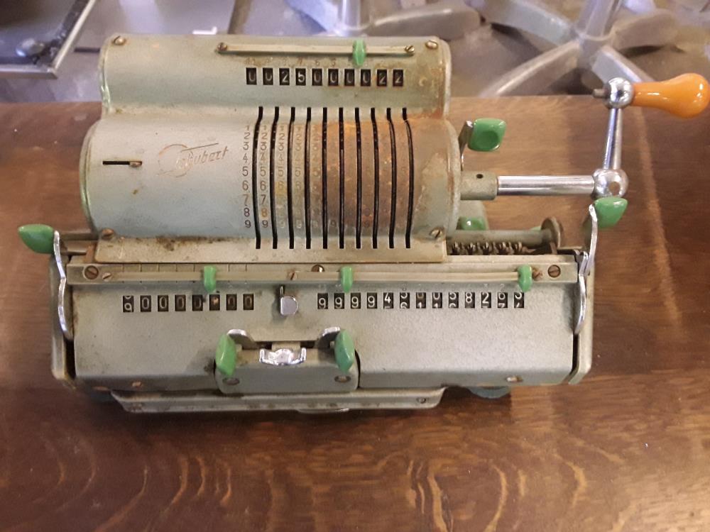 MACHINE A CALCULER VINTAGE 