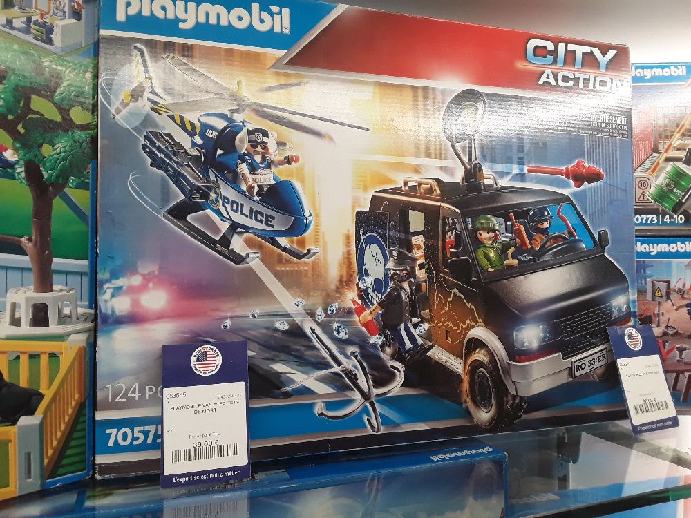 PLAYMOBILE VAN AVEC TETE DE MORT 