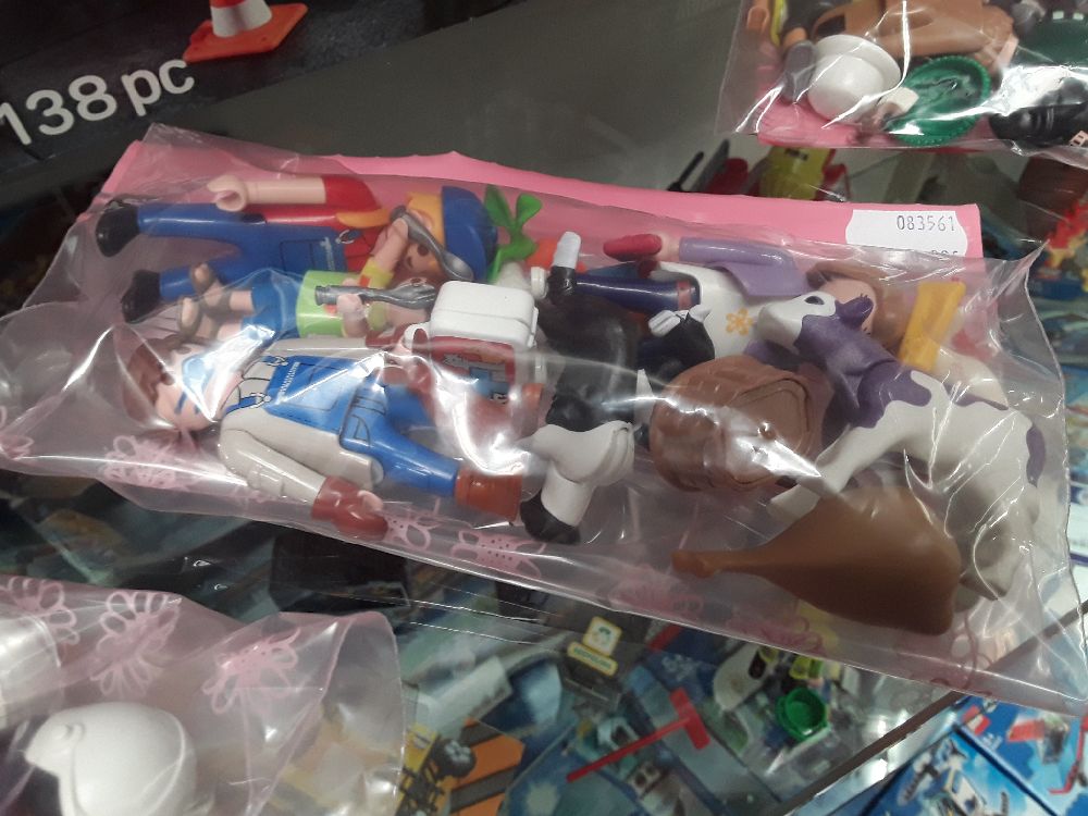 PERSONNAGE FERME PLAYMOBILE 