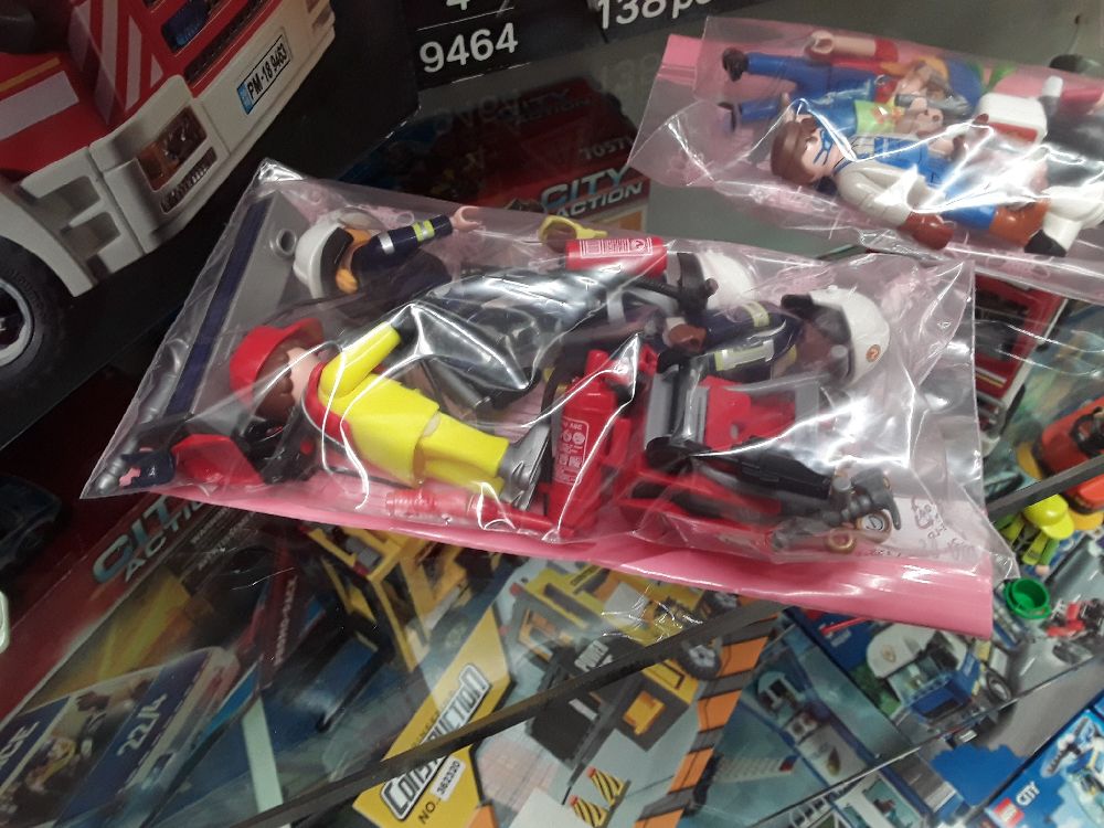 PERSONNAGE POMPIER PLAYMOBILE 