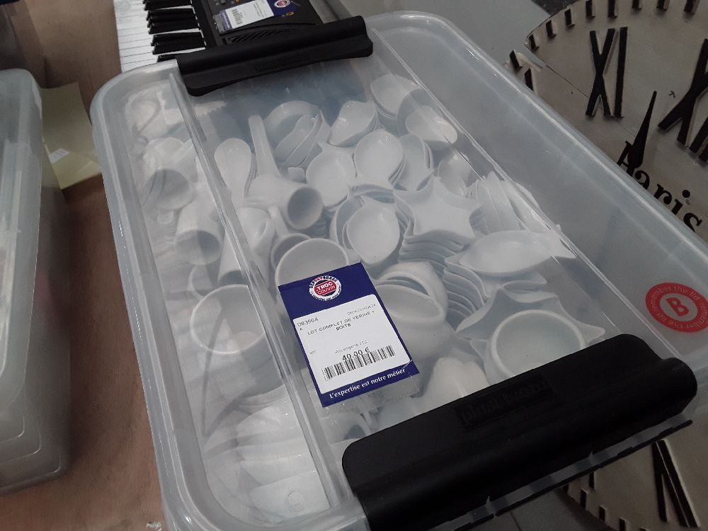 LOT COMPLET DE VERINE + BOITE 