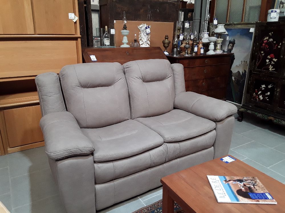 CANAPÉ DE FOIS 2 PLACES FIXE COULEUR TAUPE L 170/ H 103/ P 97CM 