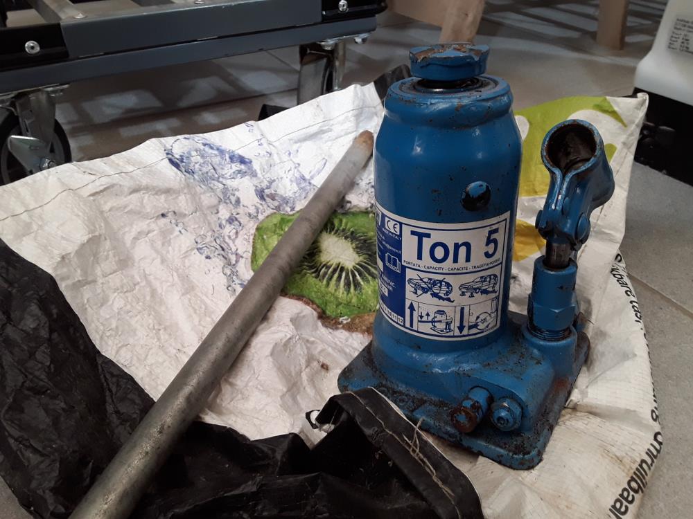 CRIQUE BOUTEILLE 5 TONNES 