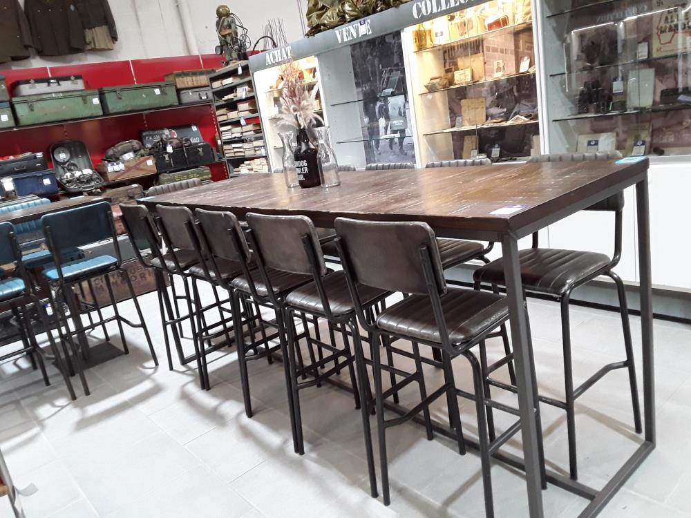 ENSEMBLE TABLE 2M60/ 80CM + 10 TABOURETS 