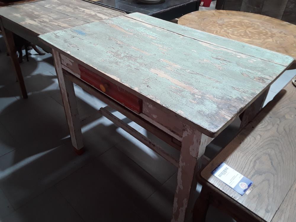 TABLE ATELIER  BLANCHE ET VERT DECO VINTAGE 