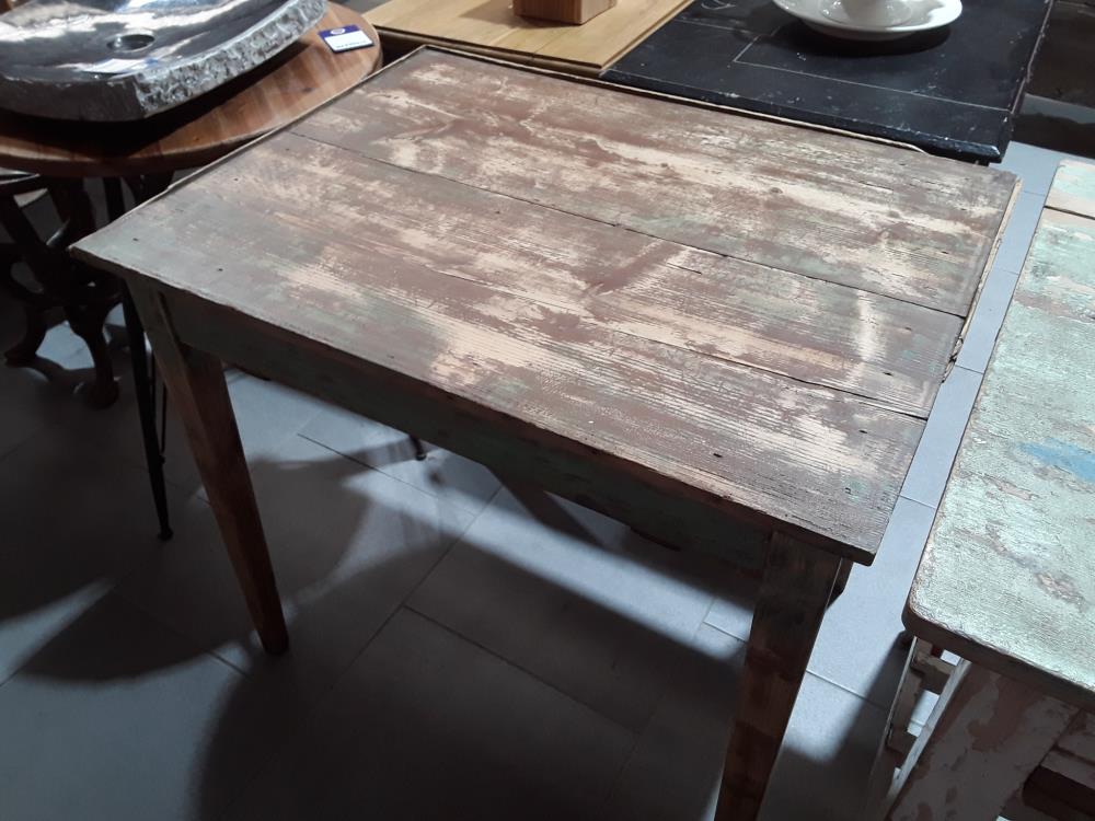TABLE EN BOIS VINTAGE 