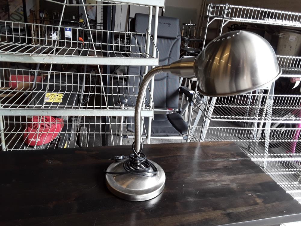 LAMPE CHROMÉE DE BUREAU 