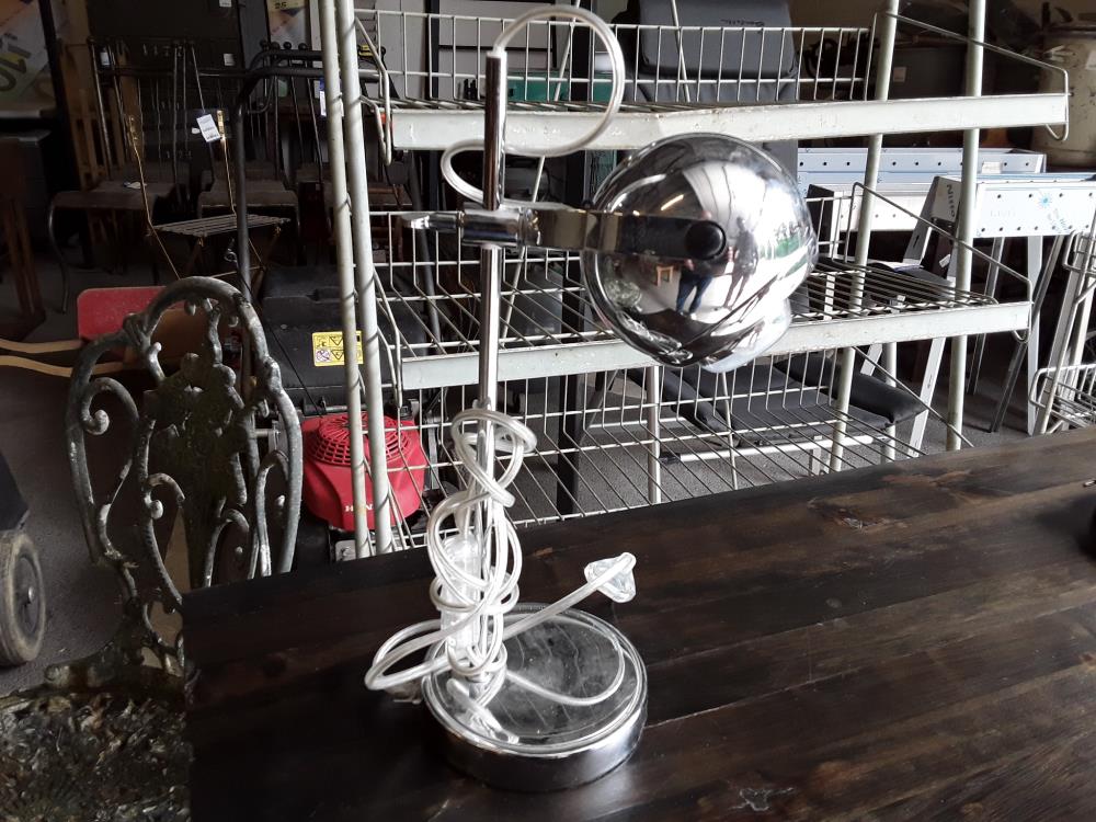 LAMPE BOULE  CHROMÉE 
