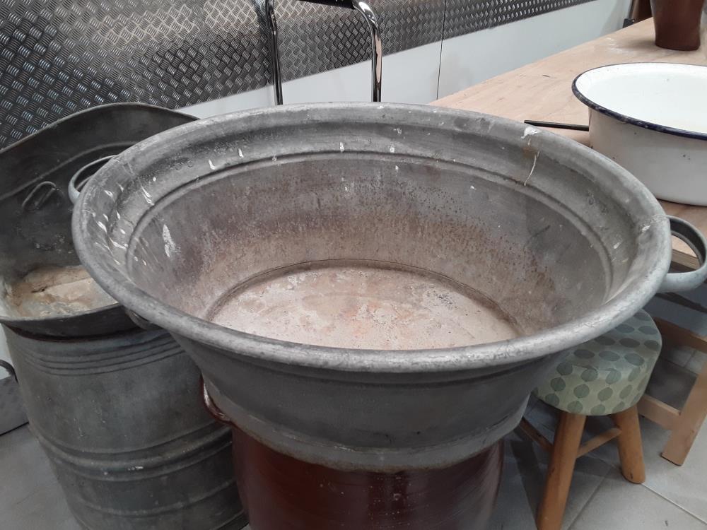 BASSINE 