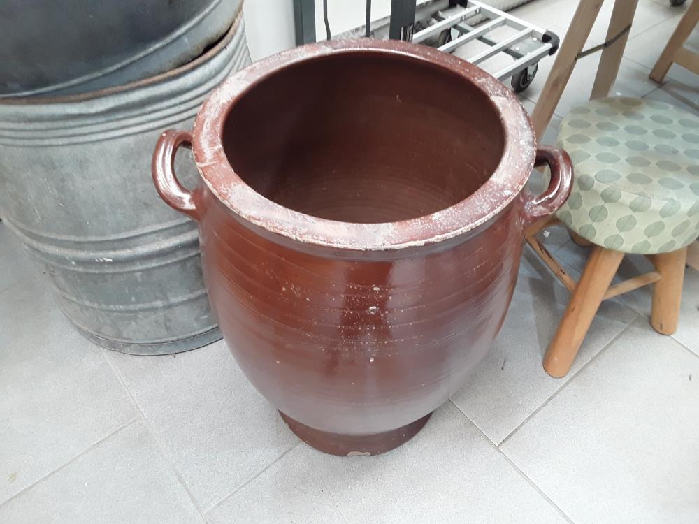 POT EN GRES GRAND FORMAT 