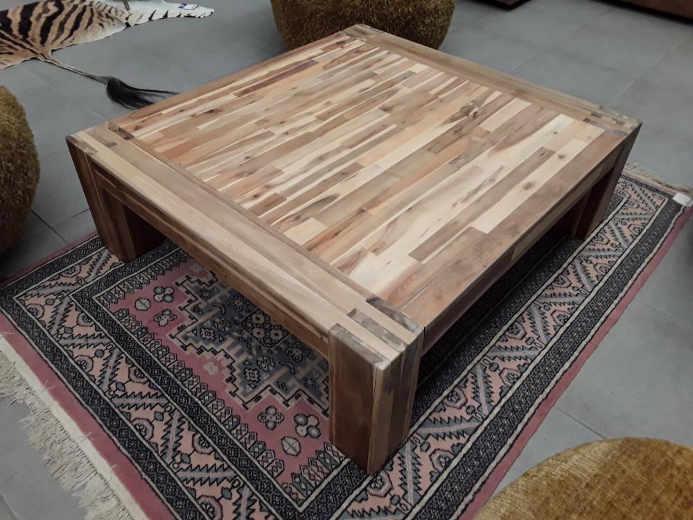 TABLE CARREE EN TECK 1M10/1M10