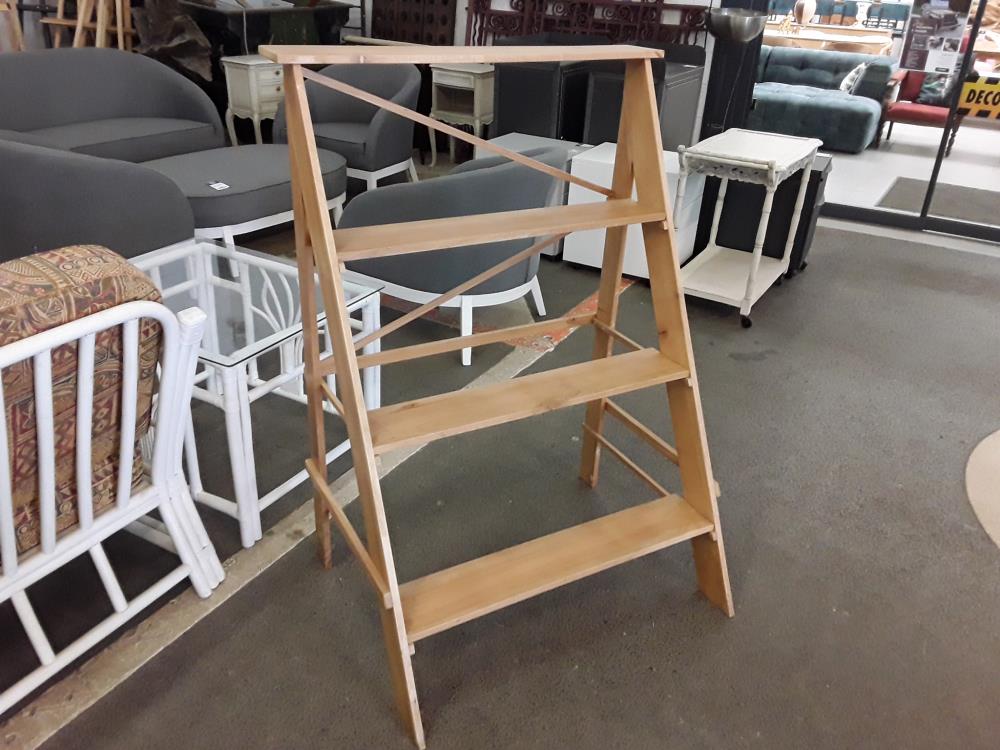 ETAGERE DECO EN TECK 1M22 /65CM /90CM