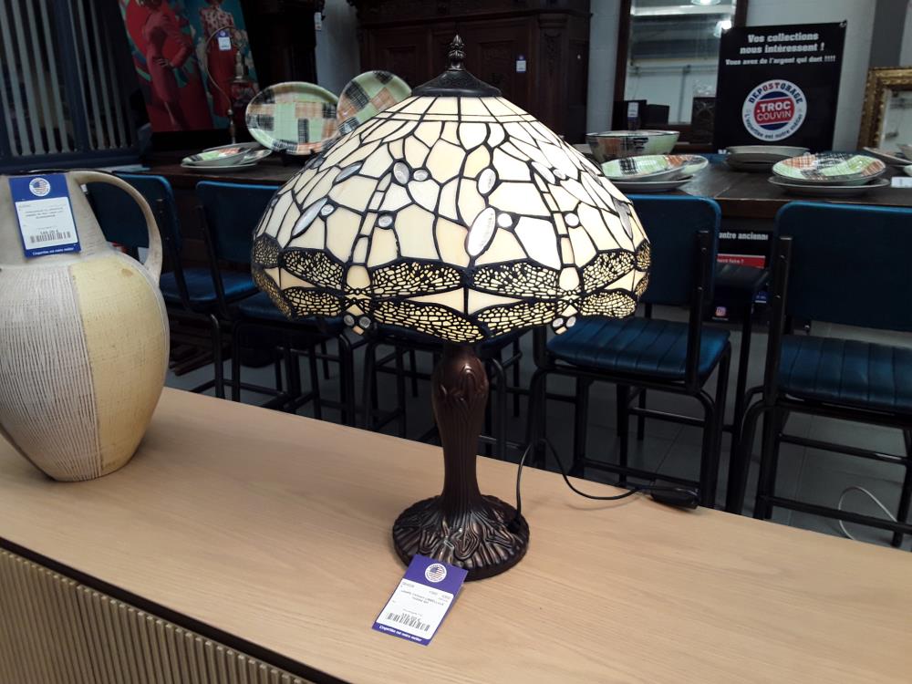 LAMPE TIFFANY LIBBELLULE IVOIRE 801