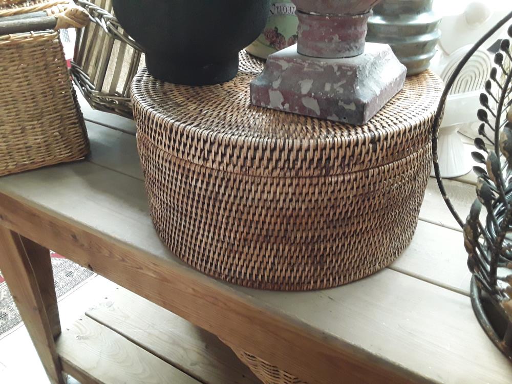 PANIER ROND JONC TRESSÉ 