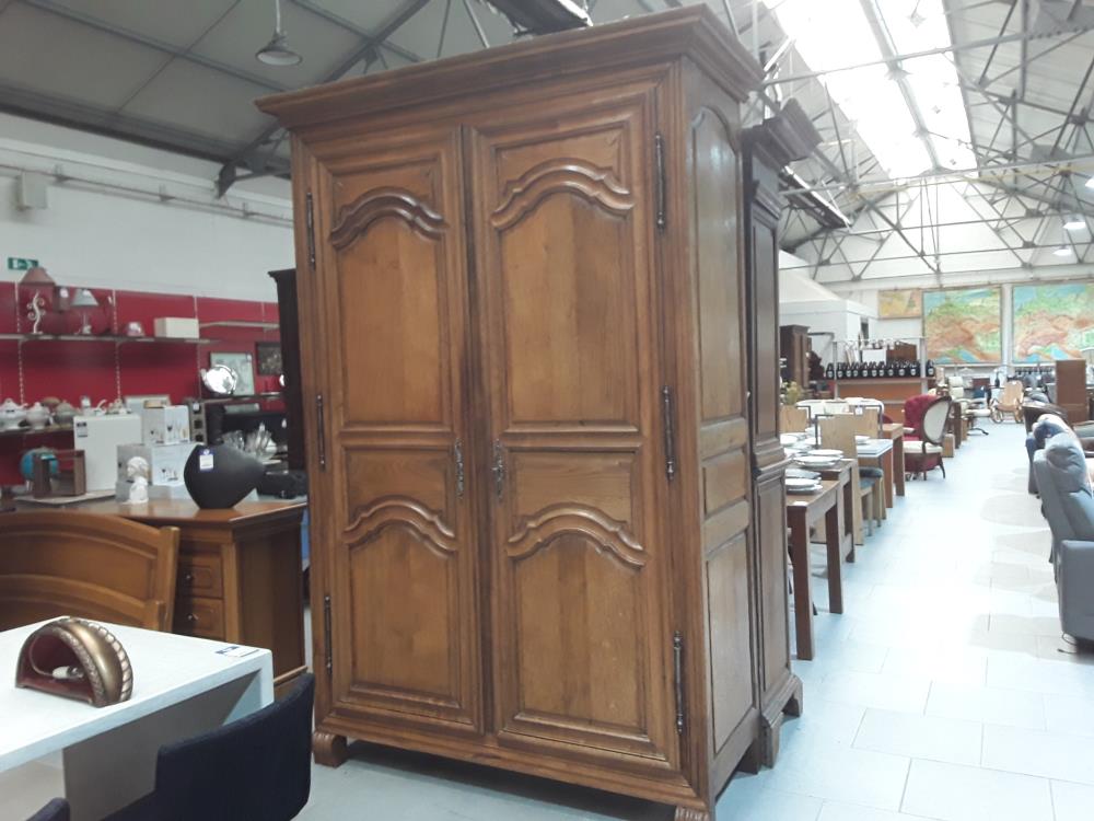 GARDE ROBE CHIMACIENNE 