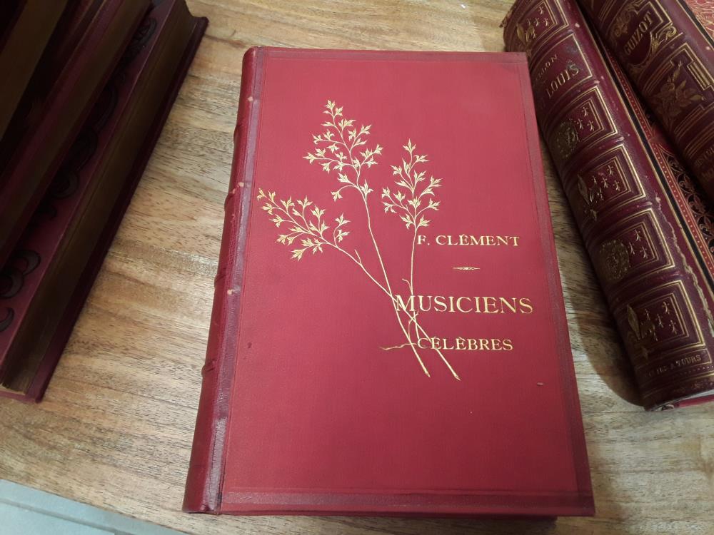 LIVRE MUSICIEN CÉLÈBRE 