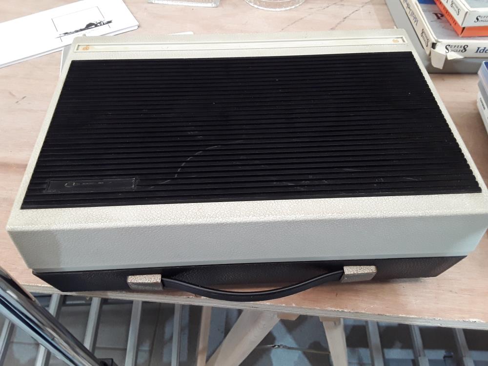 TOURNE DISQUE 
