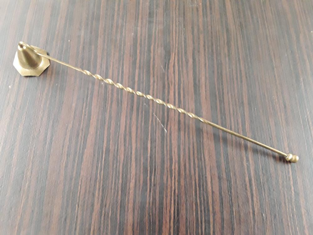 MOUCHE POUR BOUGIE 