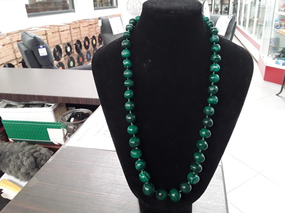 COLLIER EN MALACHITE PIERRE 8MM/15MM