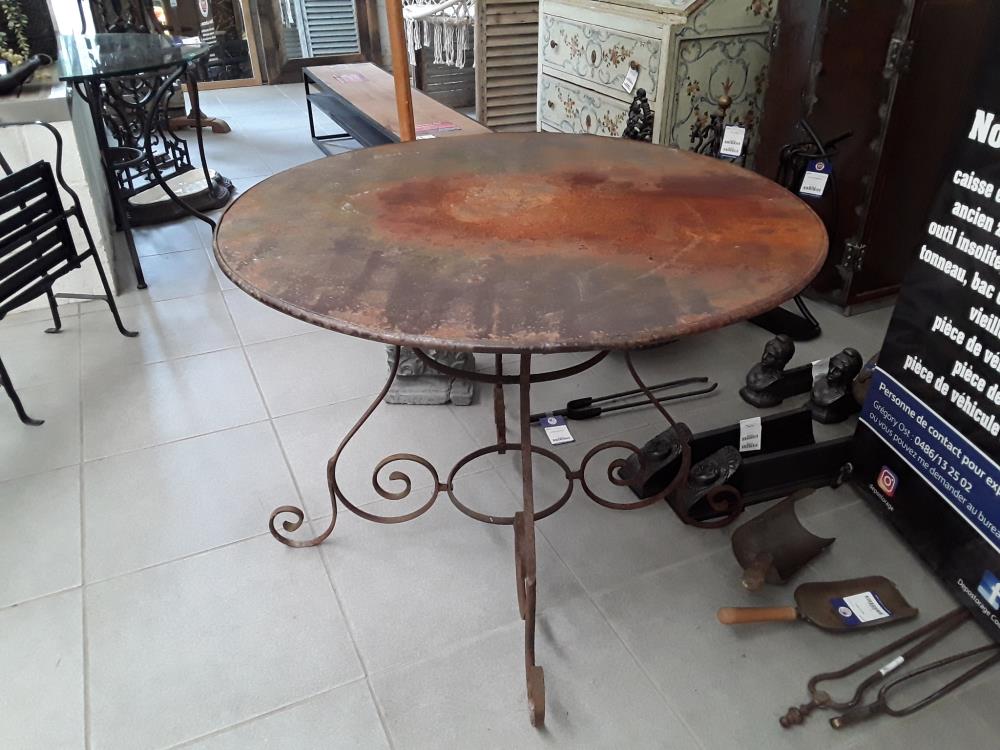 TABLE EN FER FORGÉ ANCIENNE 