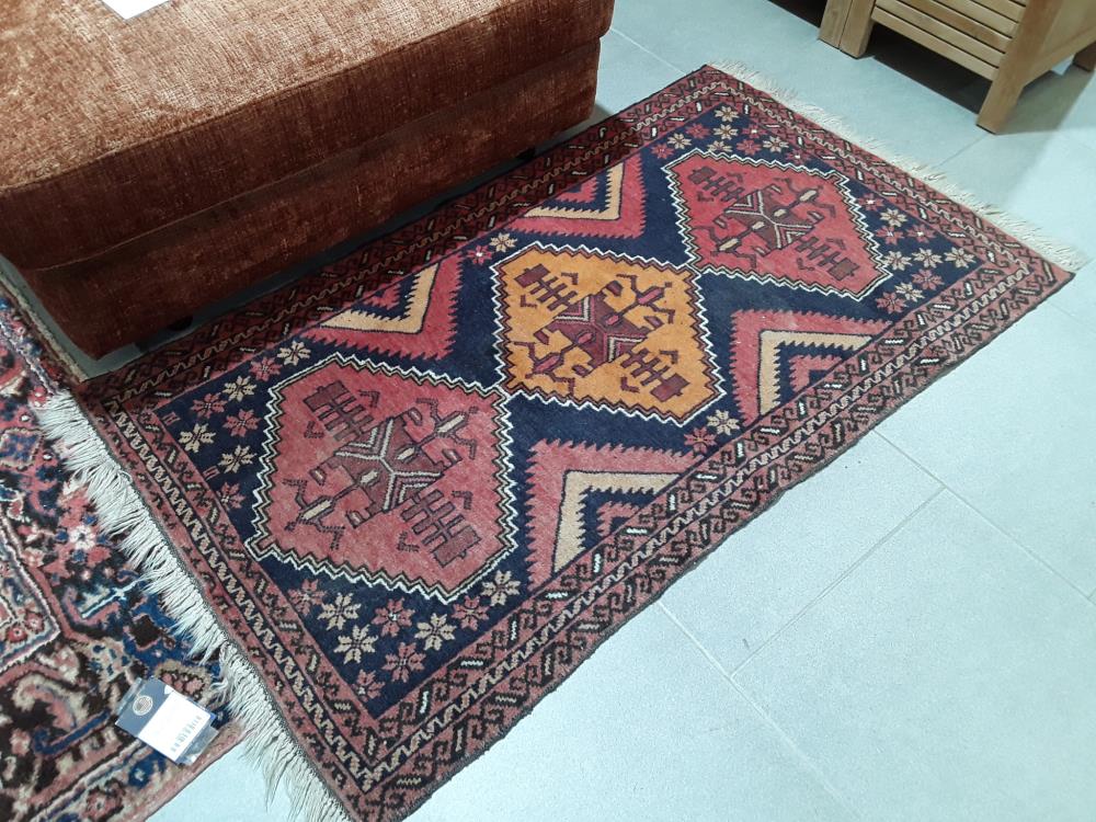 TAPIS ROUGE ET ORANGE BALOUCHE 