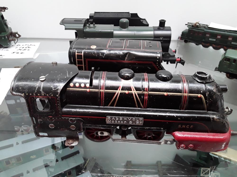 TRAIN NOIR ET ROUGE 1940 