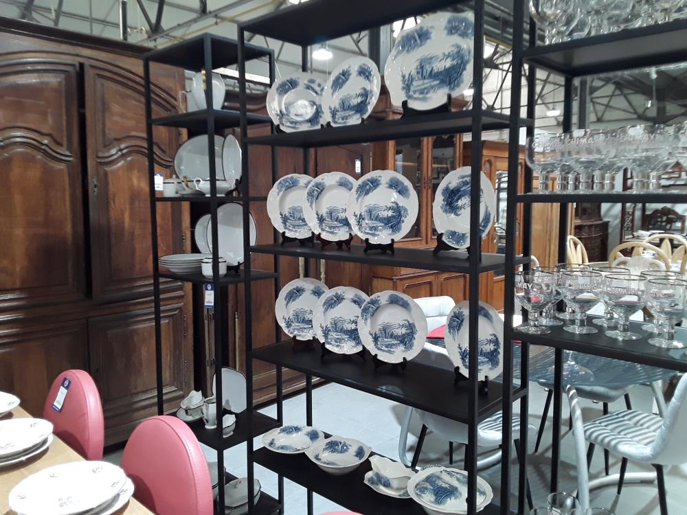 ENSEMBLE PIECE DE SERVICE ANGLAIS JOHNSON BROS 