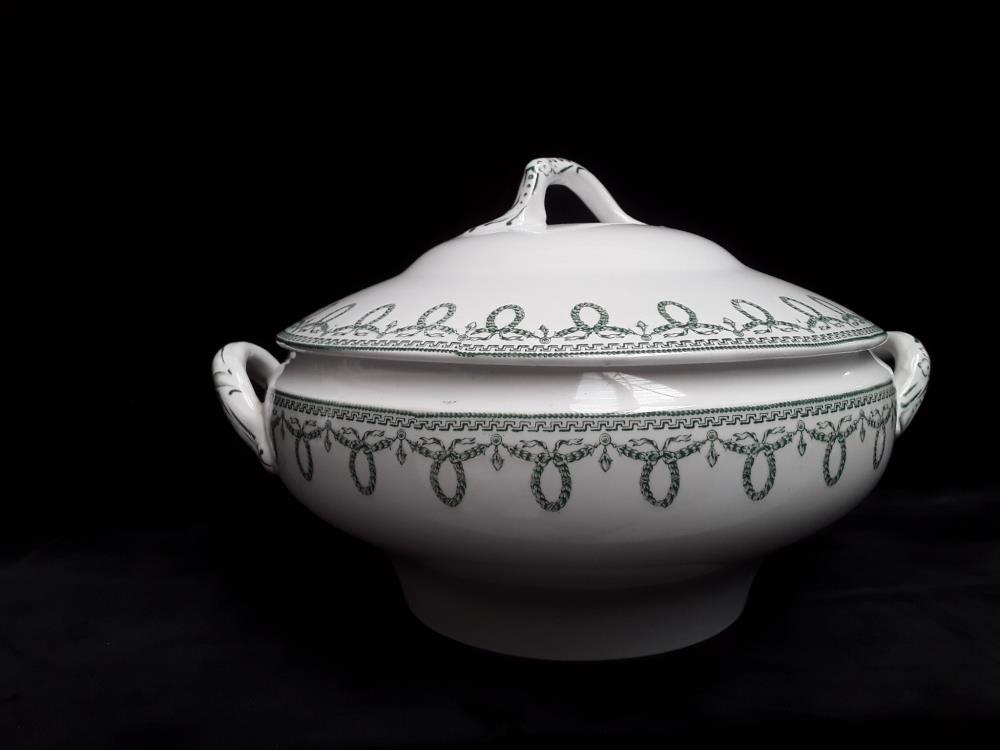 LEGUMIER EN FAIENCE BOCH LA LOUVIÈRE MOTIF L'EMPREURE