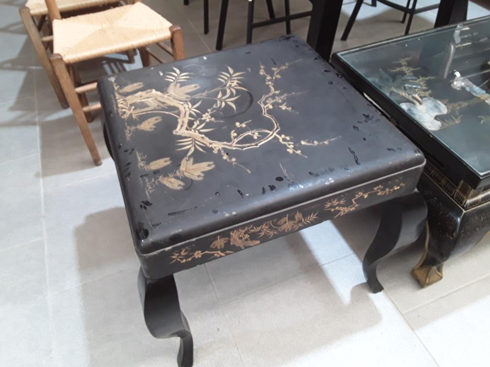TABLE DE VOYAGE JAPONAISE À RESTAURER 