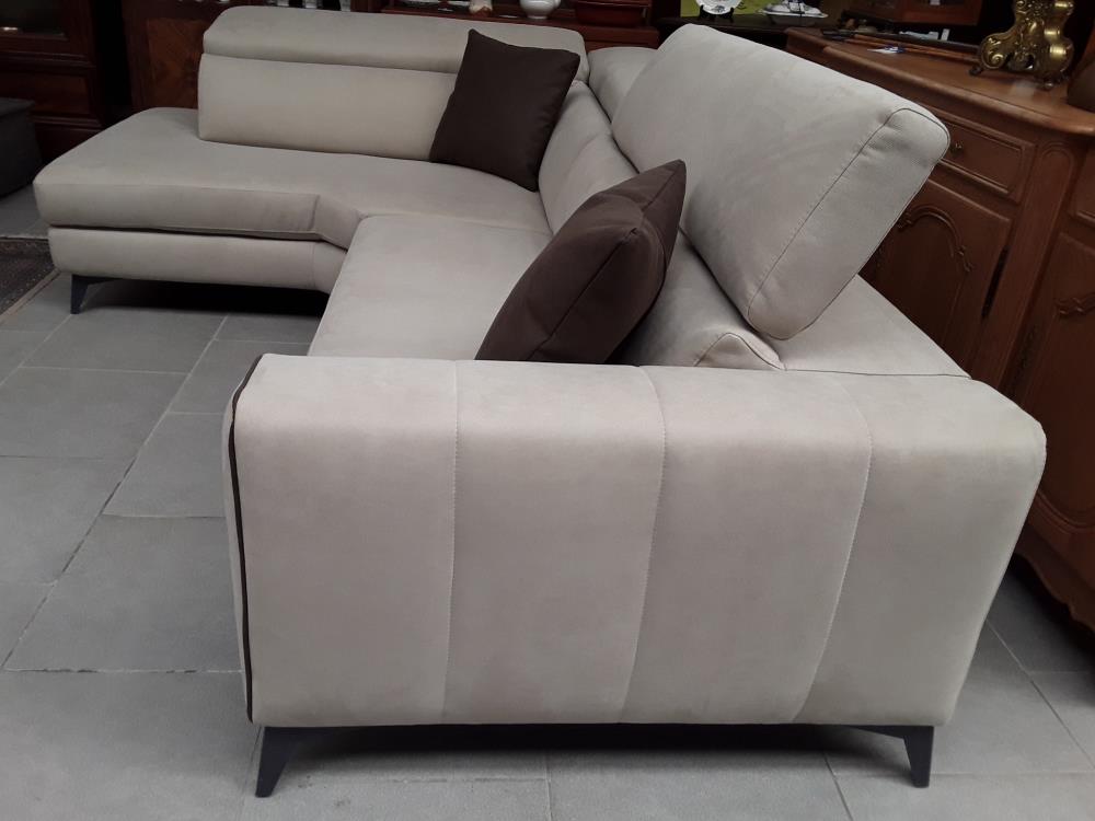 SALON D'ANGLE DESIGN AVEC RELAX ÉLECTRONIQUE INTÉGRÉ 